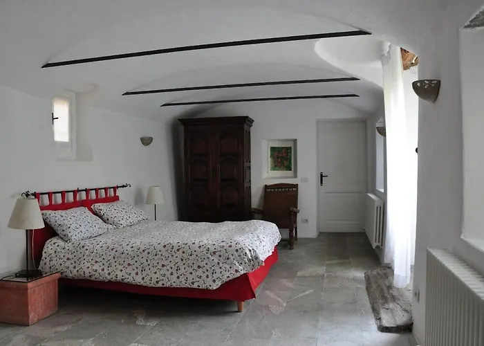 Maggiore - - Piano Terra - La Casaccia 베르바니아