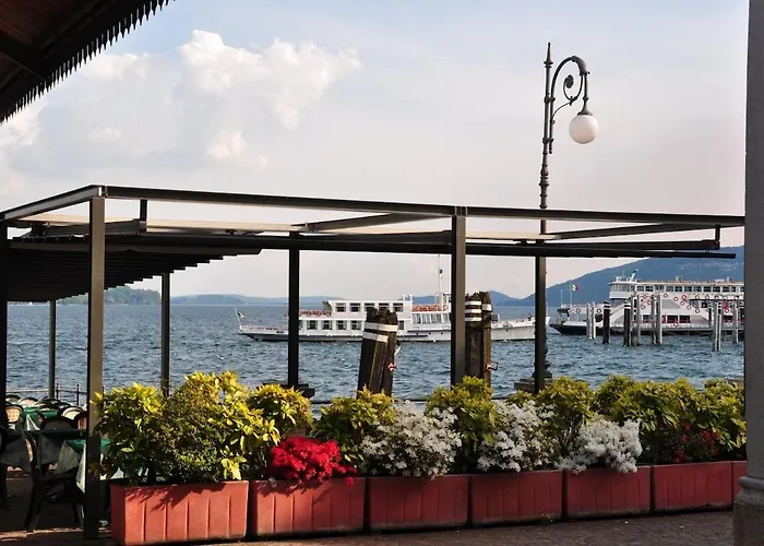 Feriehus Maggiore - - Piano Terra - La Casaccia *